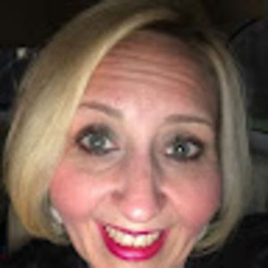 Meet your Posher, Holly